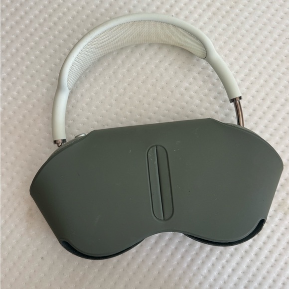 Apple AirPods Max Green - Picture 1 of 5
